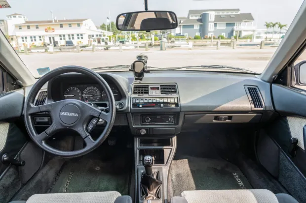 Acura Integra 3-door LS (Automatic)